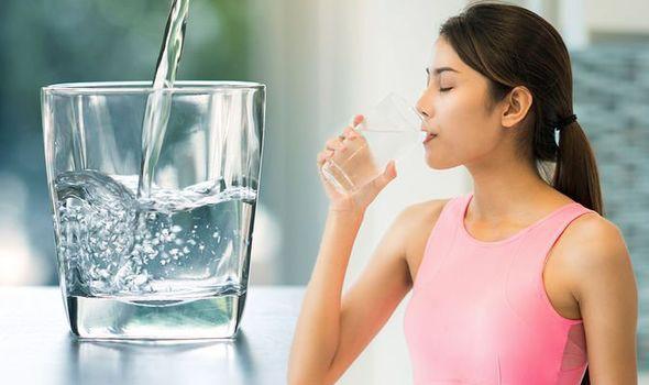 Quả dưa hấu giúp bù nước hiệu quả và giải nhiệt cơ thể trong những ngày nóng bức